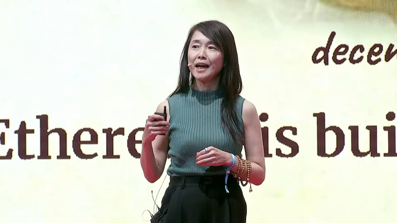 Aya Miyaguchi, ex-diretora-executiva da Ethereum Foundation. Fonte: EF/YouTube/Reprodução.