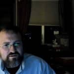 Charles Hoskinson, fundador da Cardano, falando sobre Javier Milei e a memecoin Libra. Fonte: YouTube/Reprodução.