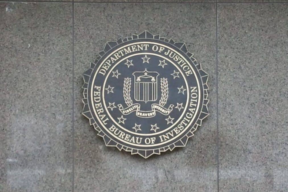 Fachada de prédio do FBI criptomoedas bitcoin