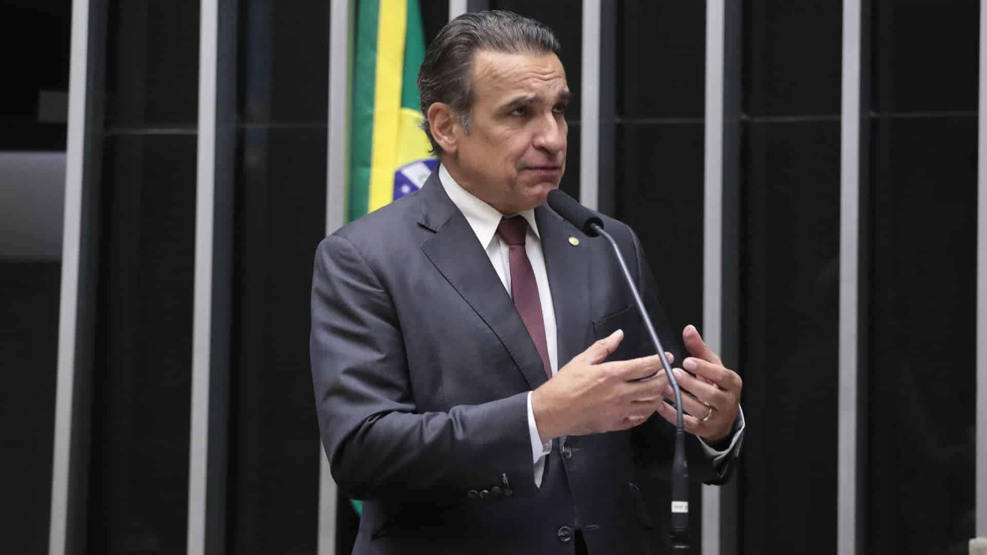 Dep. Hugo Leal (PSD - RJ) projeto de lei camara dos deputados criptomoedas código penal provas digitais