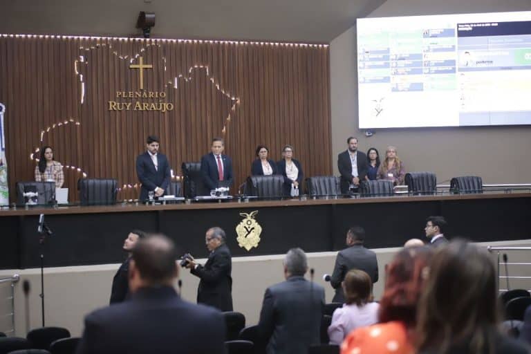 Plenário da Assembleia Legislativa do Amazonas Foto: Danilo Mello / Aleam notificação de crimes