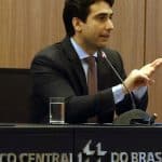 O presidente do Banco Central do Brasil, Gabriel Galípolo participa da apresentação do Relatório de Política Monetária, que substitui o Relatório Trimestral de Inflação. Foto: Antônio Cruz/Agência Brasil
