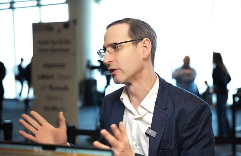 Matthew Sigel, executivo da VanEck, falando sobre Bitcoin. Fonte: YouTube/Reprodução.