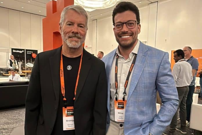 CEO da MicroStrategy, Michael Saylor, em encontro com Israel Salmen, CEO da Méliuz