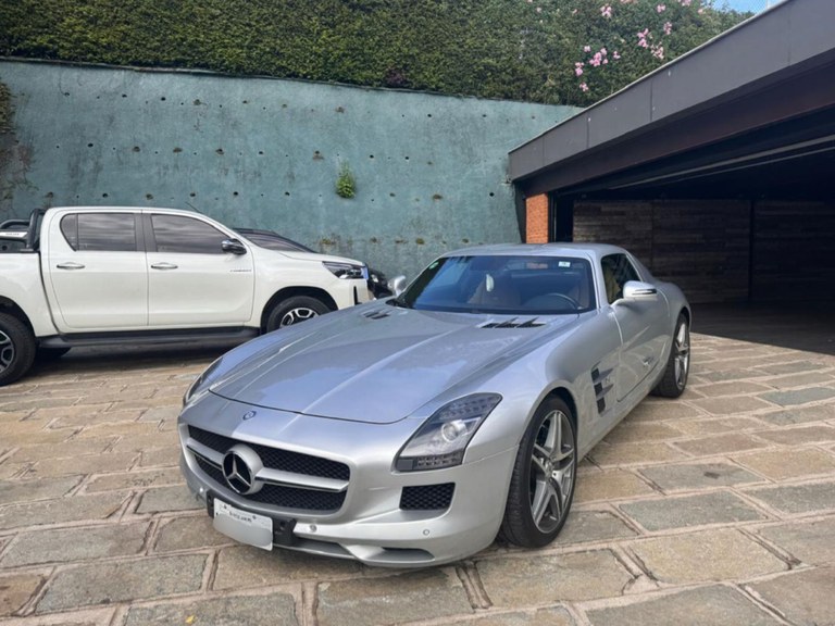 Carros de luxo apreendidos pela PF em Operação Fantasos/Divulgação