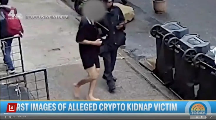 Imagens de segurança capturaram o negociante de criptomoedas italiano e seu suposto sequestrador John Woeltz caminhando pelas ruas de Manhattan.