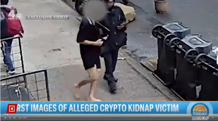 Imagens de segurança capturaram o negociante de criptomoedas italiano e seu suposto sequestrador John Woeltz caminhando pelas ruas de Manhattan.