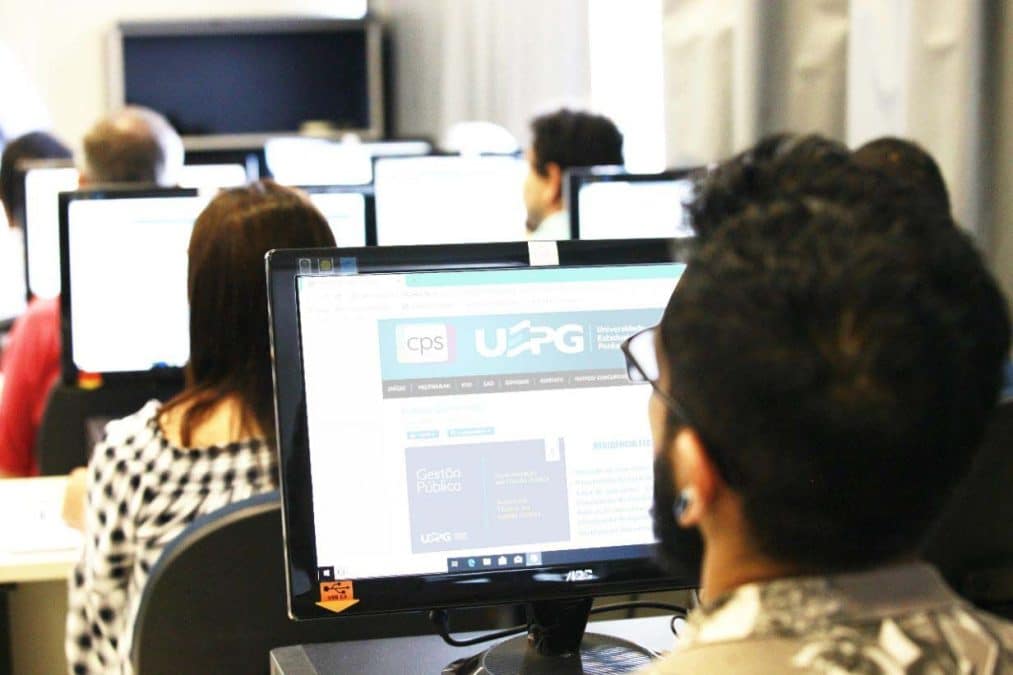 Paraná regulamenta cursos microcredenciais