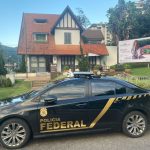Veículo da PF em operação