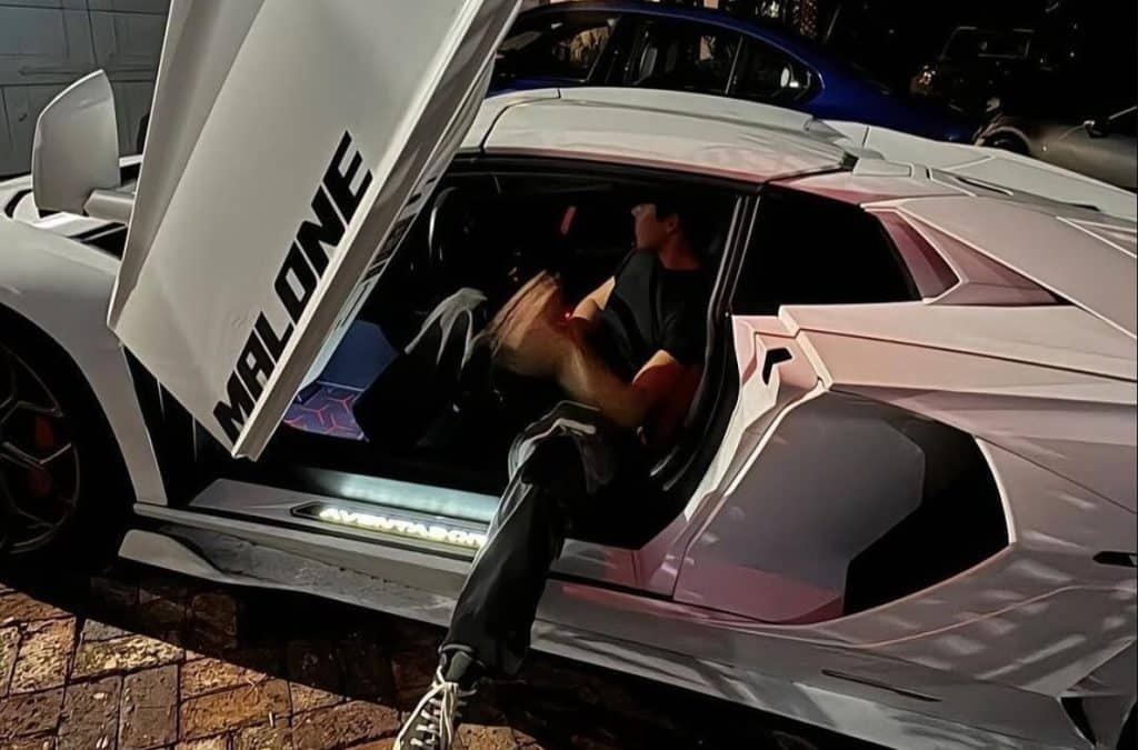 Carro de luxo de Malone Lan. Fonte: Redes sociais/Reprodução.