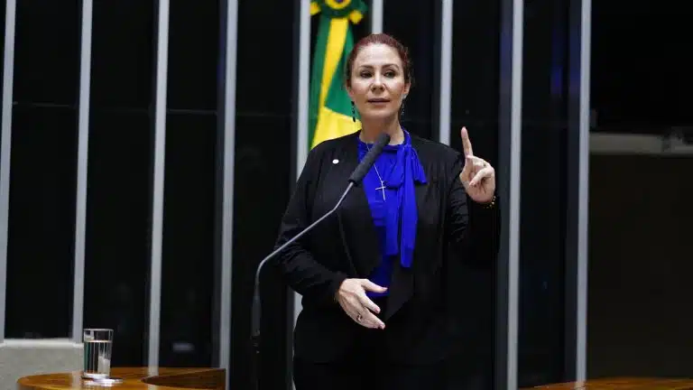 Dep. Carla Zambelli (PL-SP) criptomoedas STF