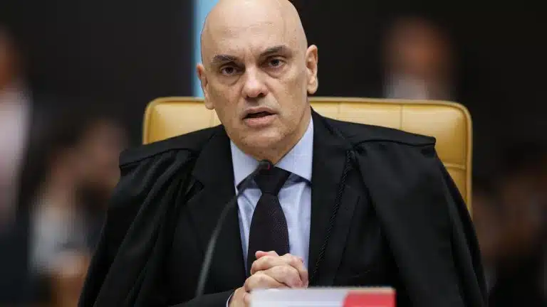 Ministro Alexandre de Moraes em Sessão plenária do STF desbloquear criptomoedas