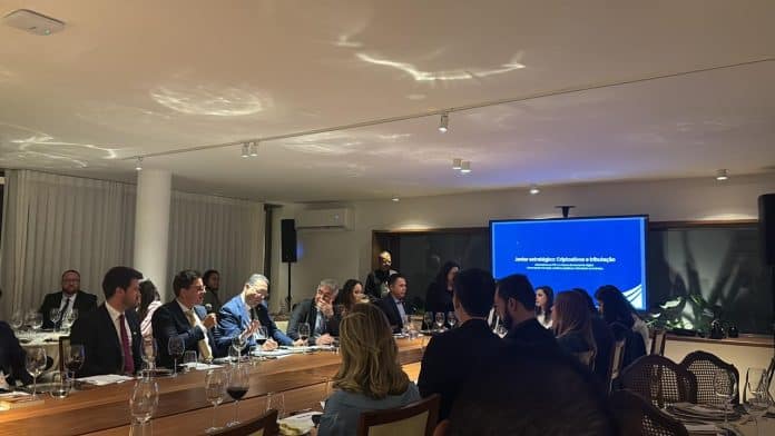 Jantar - Corretoras de cripto e políticos
