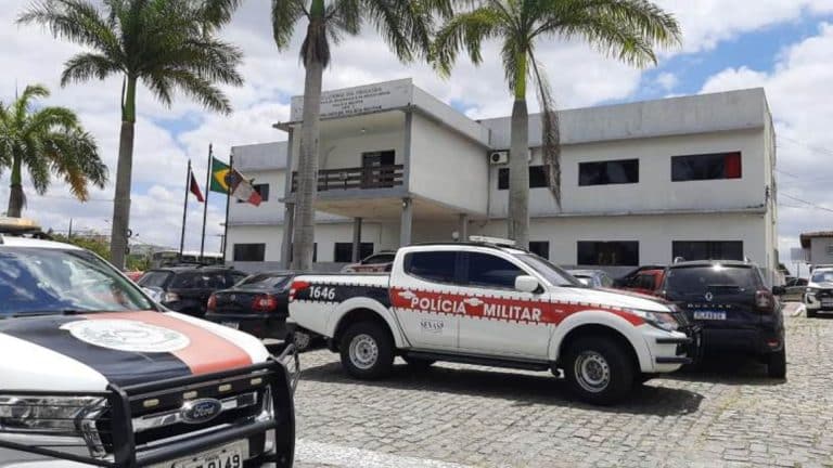 Viatura da Polícia Militar da Paraíba Fiji Solutions sequestro sequestrar