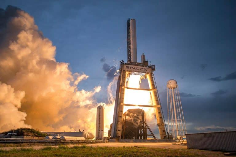 SpaceX move seus bitcoins pela primeira vez em três anos