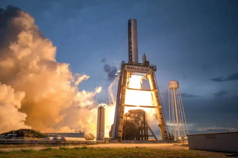 SpaceX move seus bitcoins pela primeira vez em três anos