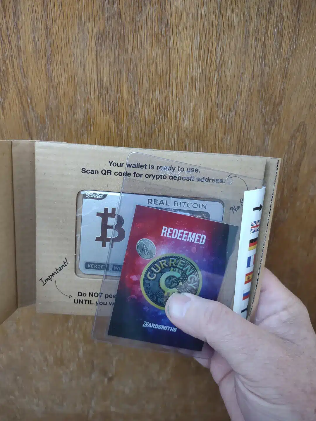 Homem ganha 1 bitcoin em cartão surpresa b