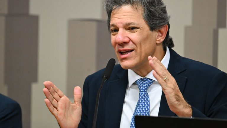 Ministro da Fazenda em Comissão Mista do Senado Federal que avalia MP 1303 de tributação criptomoedas e investimentos