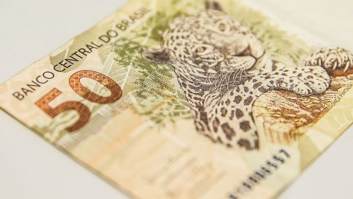 bitcoin ou reais brasileiros