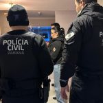 Polícia Civil do Paraná cumpre mandado de prisão e apreende bens de suspeita de favorecer hackers em roubo multimilionário prende