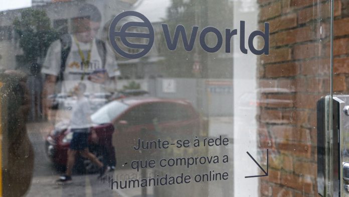 Worldcoin Brasil Governo íris leitura
