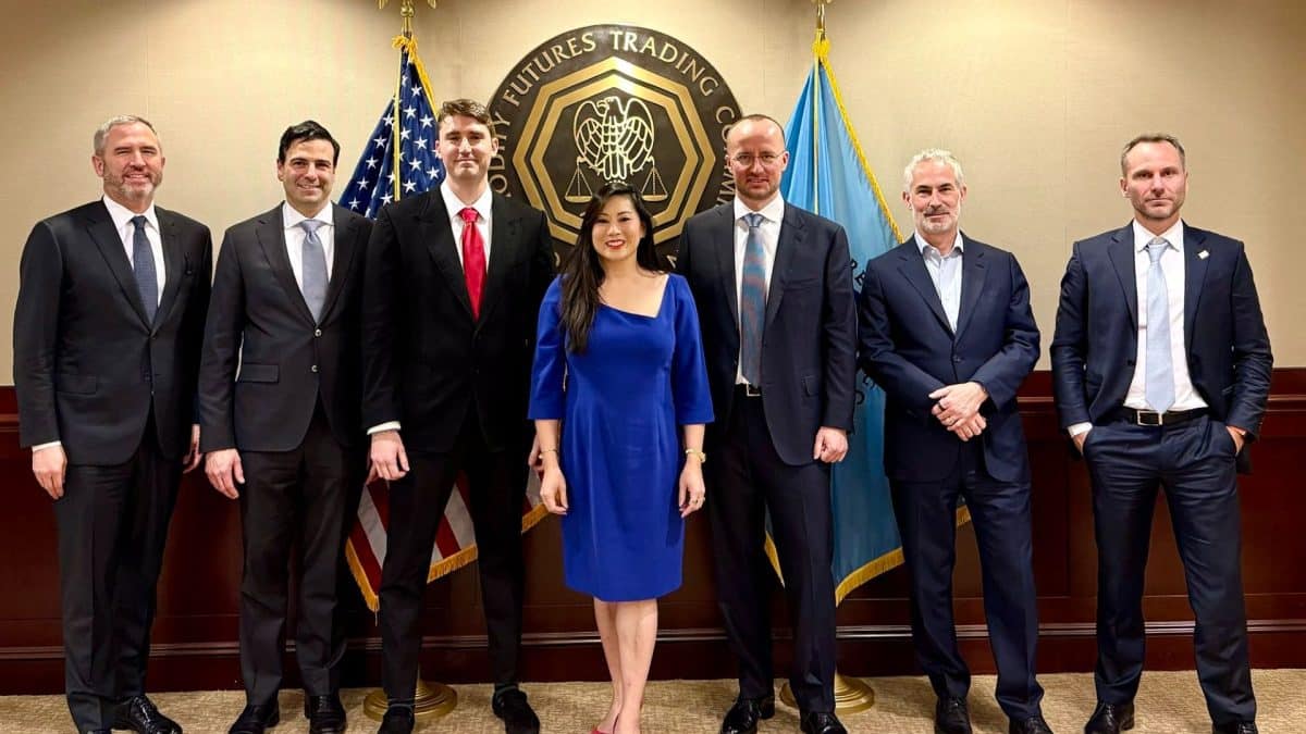 Presidente da CFTC lança iniciativa para stablecoins com executivos do mercado cripto