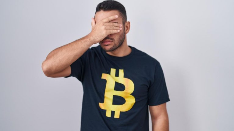 Investidor compra carteira de hardware, mas comete erro bobo e perde R$ 315.000 em Bitcoin