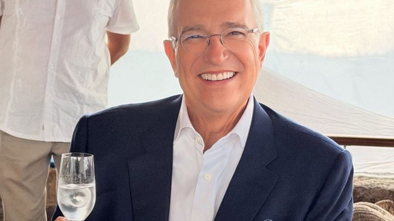 bilionário Satoshi Nakamoto