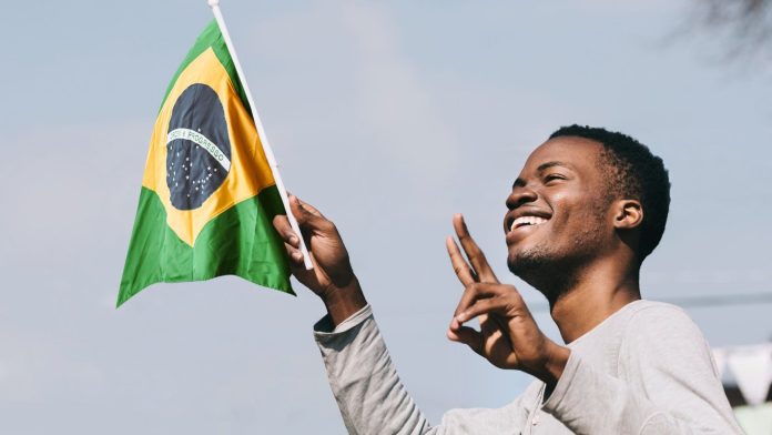 Brasileiro comemorando brasil OKX