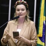 Deputada Julia Zanatta fala em não punir o passado e construir um futuro sem barreira e com pontes em bitcoin e criptomoedas no Brasil