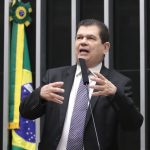 Deputado quer sufocar operações criminosas com novas medidas mira bitcoin e criptomoedas