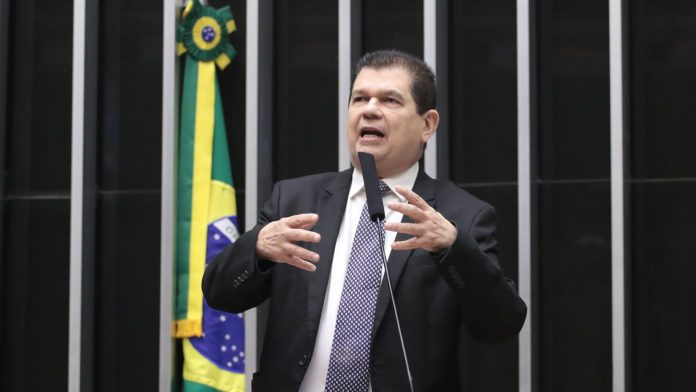 Deputado quer sufocar operações criminosas com novas medidas mira bitcoin e criptomoedas