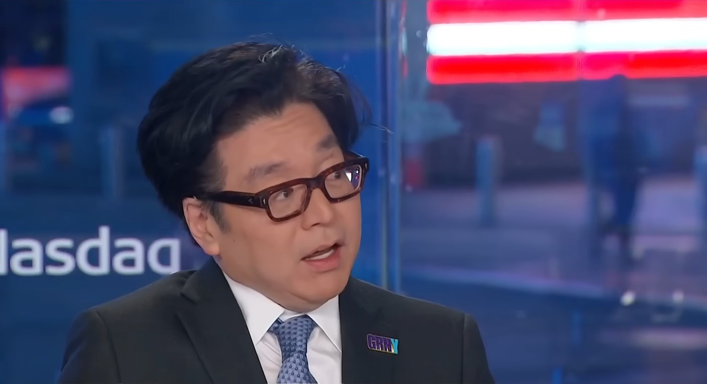 Tom Lee prevê dobra de preço para Bitcoin e Ethereum até final do ano mesmo após banho de sangue: “fundamentos”