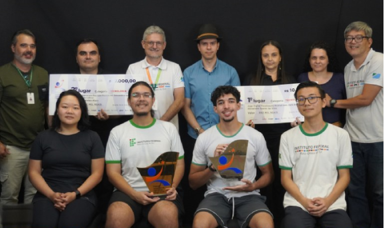 Alunos receberam premiação em Prêmio Nacional de Educação Fiscal em Brasília