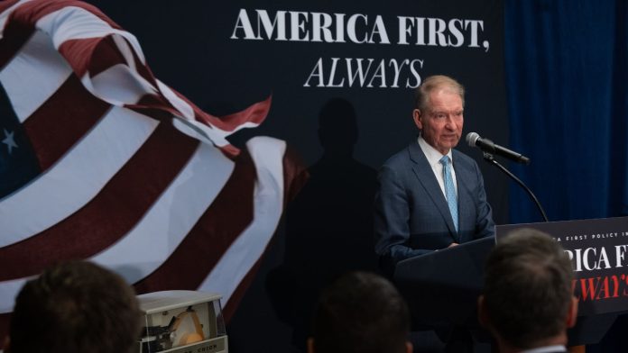 Paul S. Atkins defendeu em julho que pretende levar o mercado para o ambiente onchain (Foto: SEC/X)