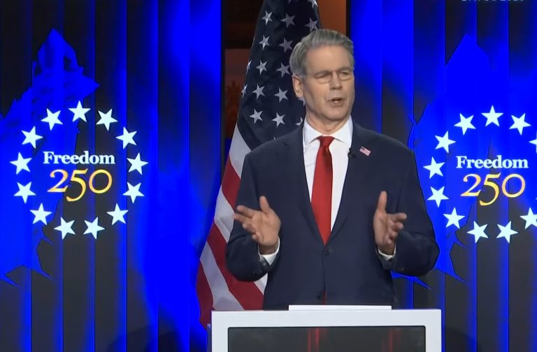 Secretário do Tesouro dos EUA afirma que país não venderá bitcoins confiscados