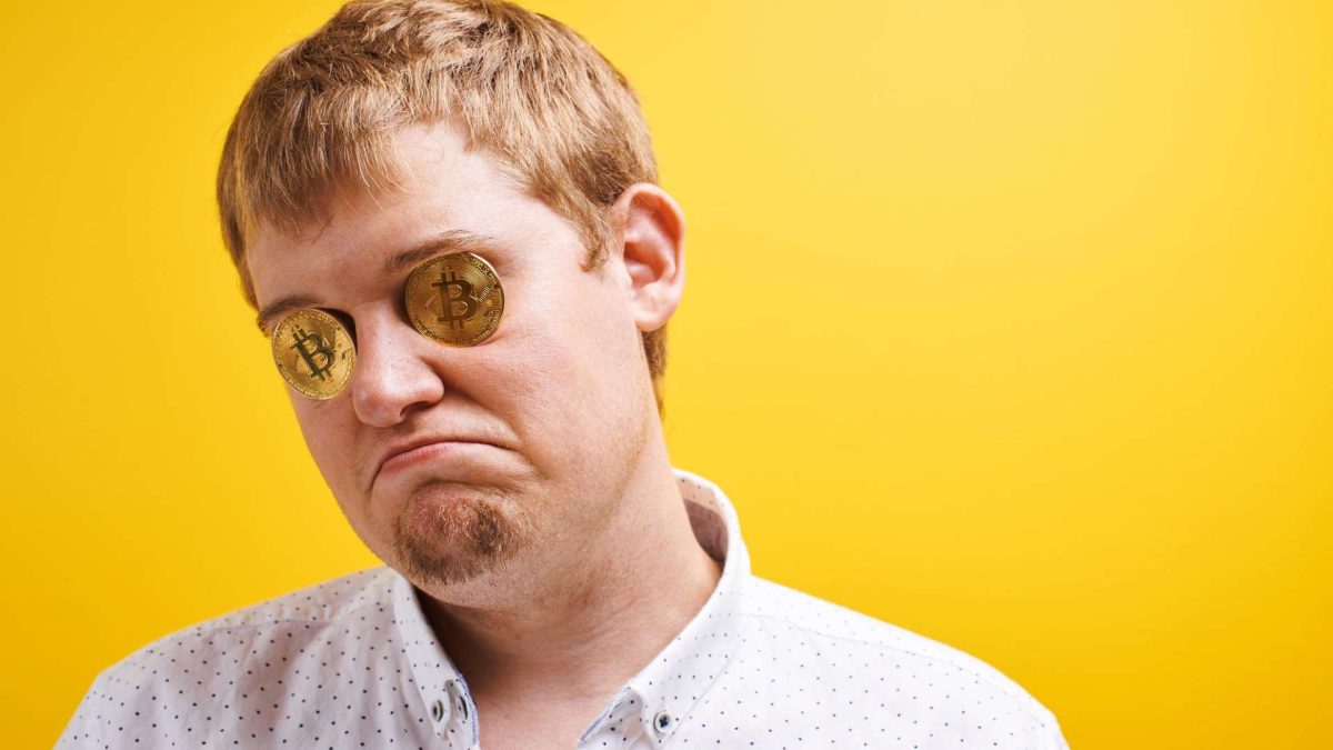 Com preço do bitcoin ainda em sobrevendido, cotação cai para US$ 65 mil no pós-carnaval