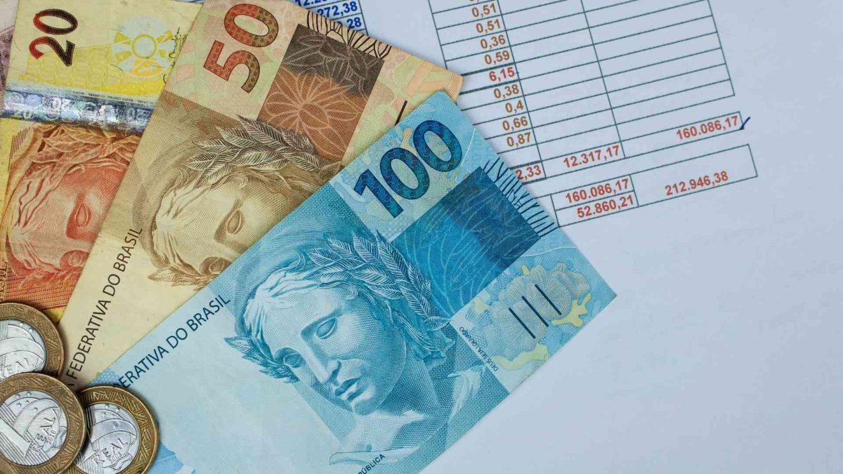 Fantasmas de 1990? BC liquida três bancos e coloca sistema financeiro em alerta máximo