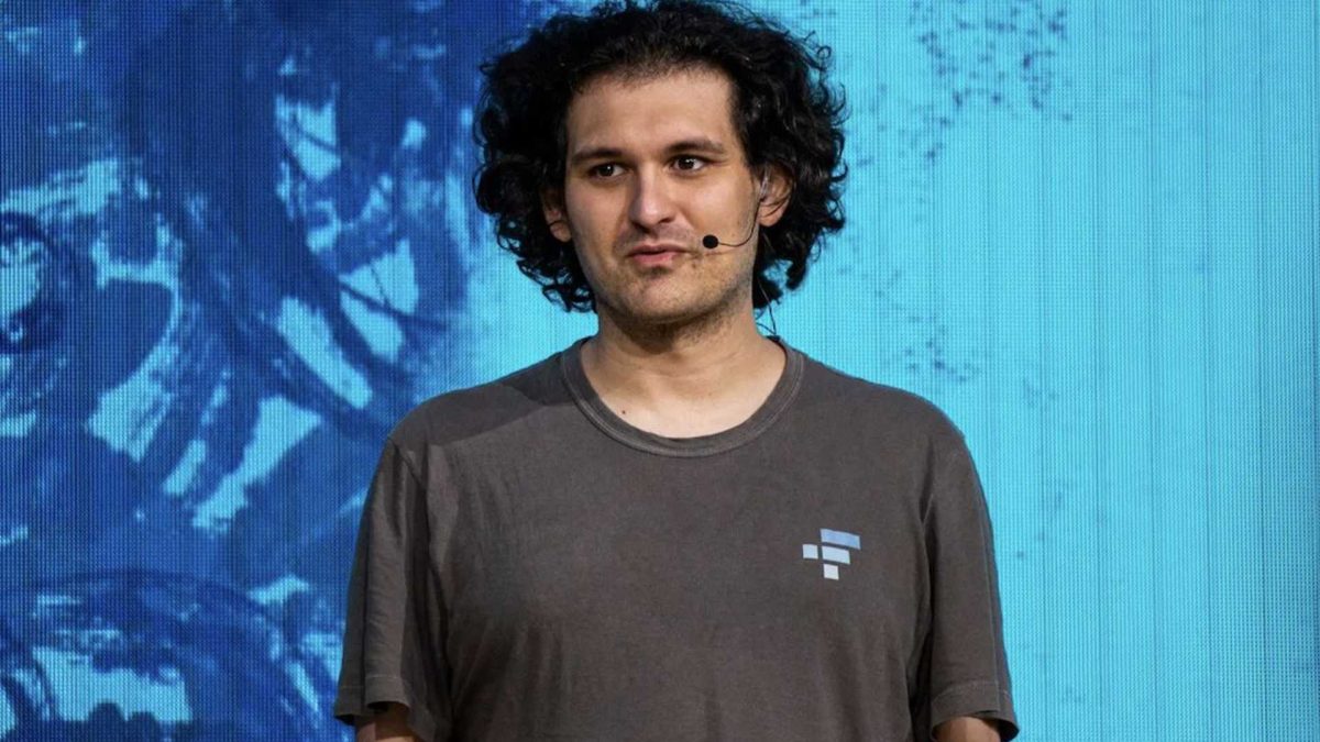 Sam Bankman-Fried SBF FTX centro-esquerda