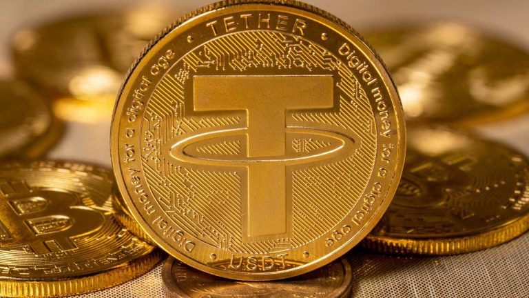 Tether sobre monte de bitcoins mapa