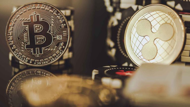 Bitcoin e XRP ao lado Ripple corretora de bitcoin no Brasil