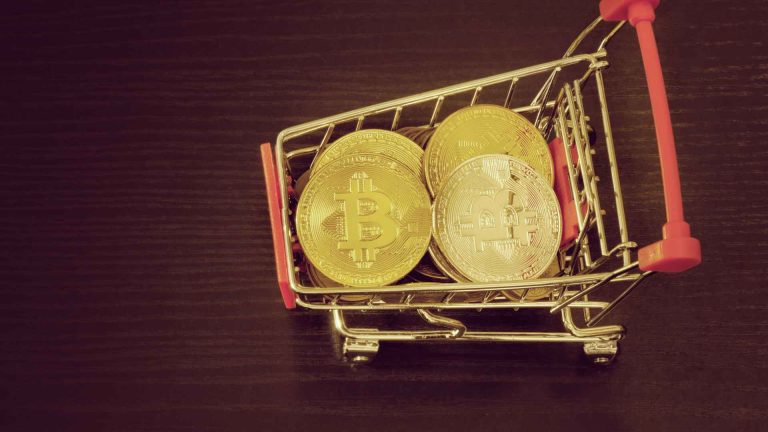 Carrinho com bitcoins