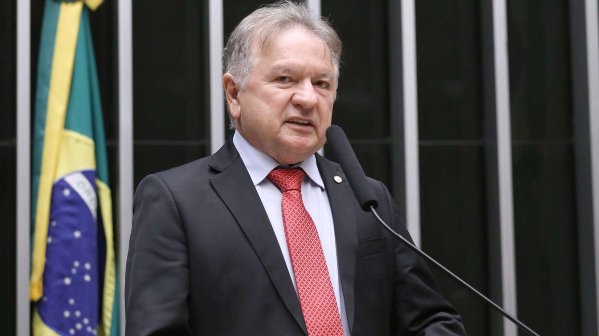 "Portas Perigosas": PT pede urgente estudo sobre criptomoedas e fraudes no Congresso Nacional