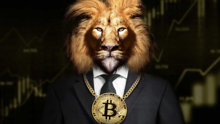 Leão fictício com bitcoin em colar Como declarar criptomoedas no IR (e evitar malha fina)