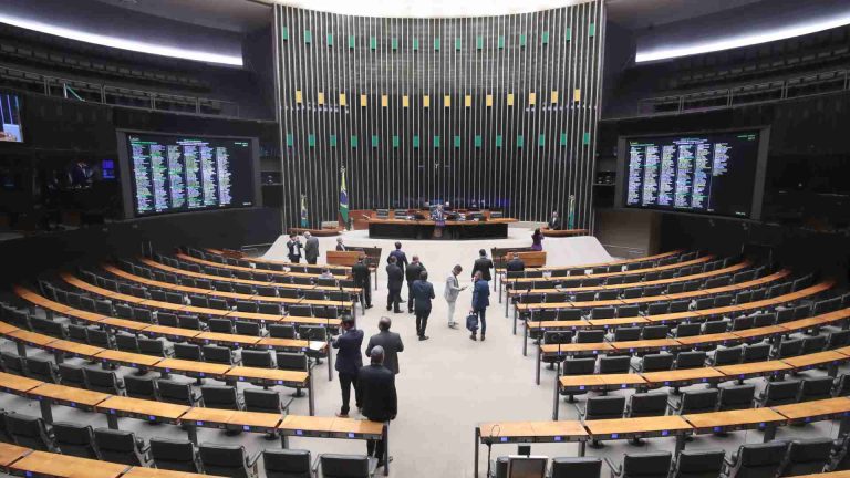 Bruno Spada / Câmara dos Deputados Projeto que exige proteções no Drex avança na Câmara com mudanças no texto