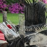 Estátua depredada de Satoshi Nakamoto