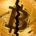 Bitcoin quebrado no meio Bacen proíbe Banco Topázio de vender criptomoedas e multa instituição em decisão que alerta mercado
