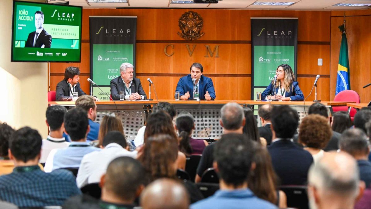 Image for article: Laboratório de inovação da CVM e da Fenasbac procura soluções blockchain e RWA em 2026
