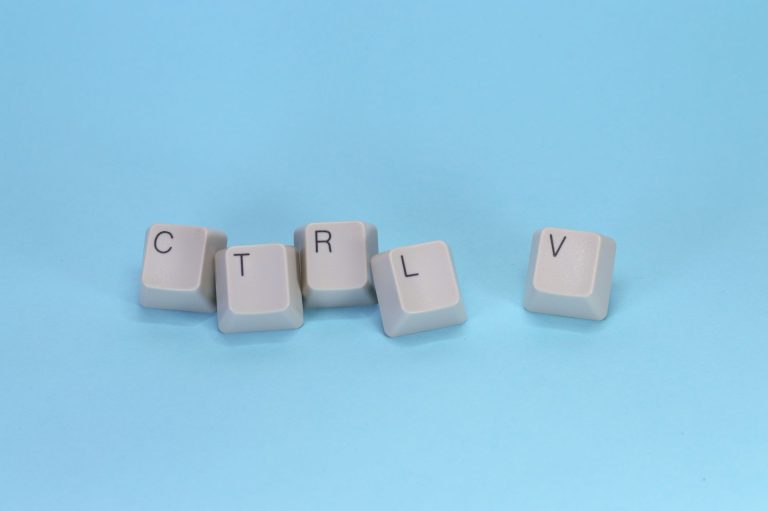 CTRL V