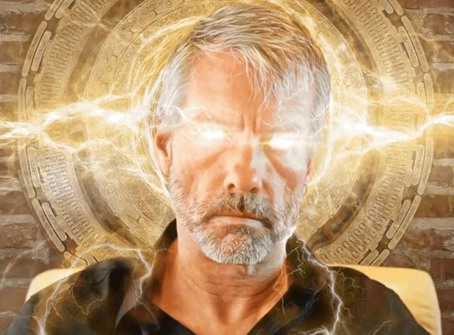Michael Saylor atribui queda do Bitcoin à rotação de capital para IA e pressão vendedora por ETFs